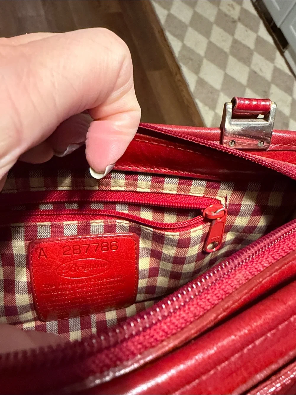 Like new Gorgeous Vintage Red handbag. Satchel.